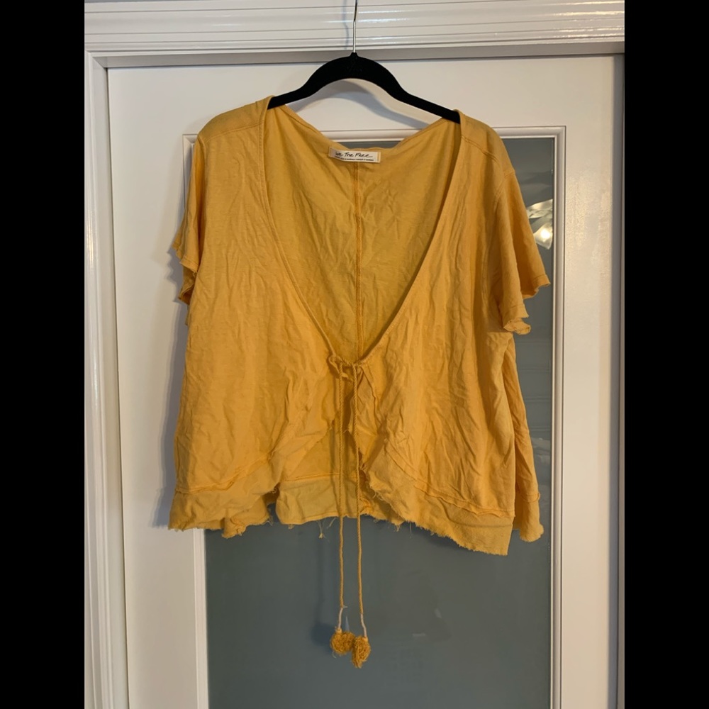 Short sleeve shrub with tie front